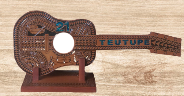 21st Samoan key Design guitar with name in paua 